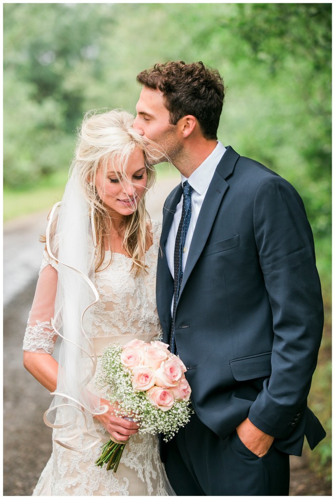 Beautiful bride and groom by Alysha Sladek Photography >> see more at www.alyshasladek.com <<