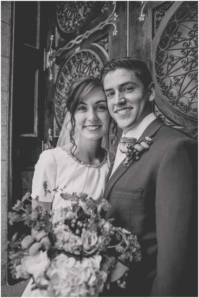 Calgary Family and Wedding Photographer Alysha Sladek photographs beautiful Salt Lake Temple wedding 2015