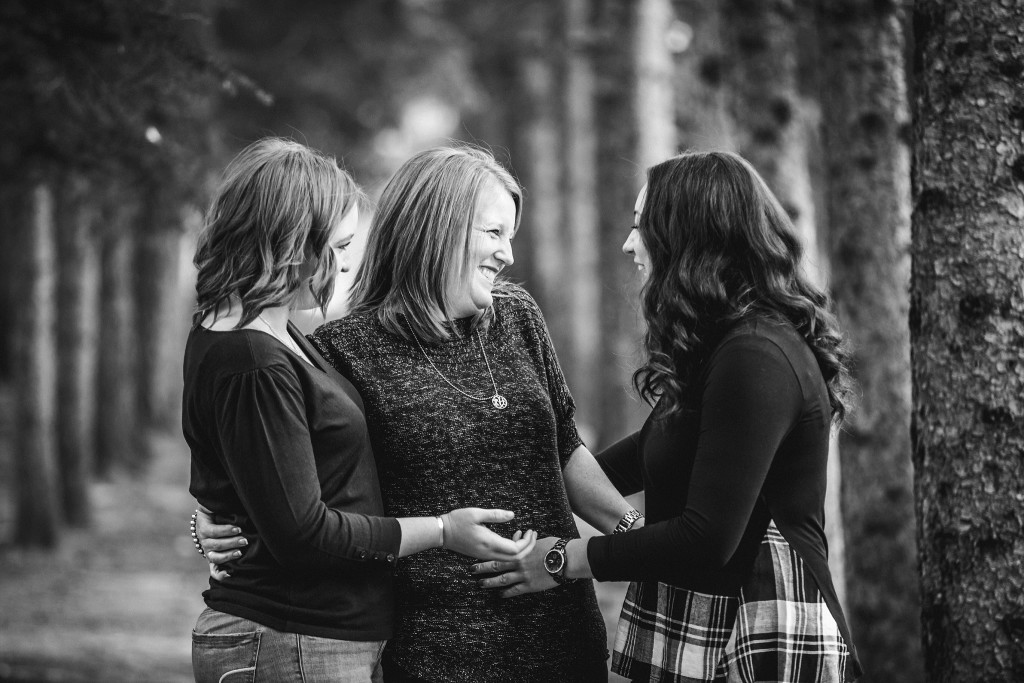 mom and her daughters