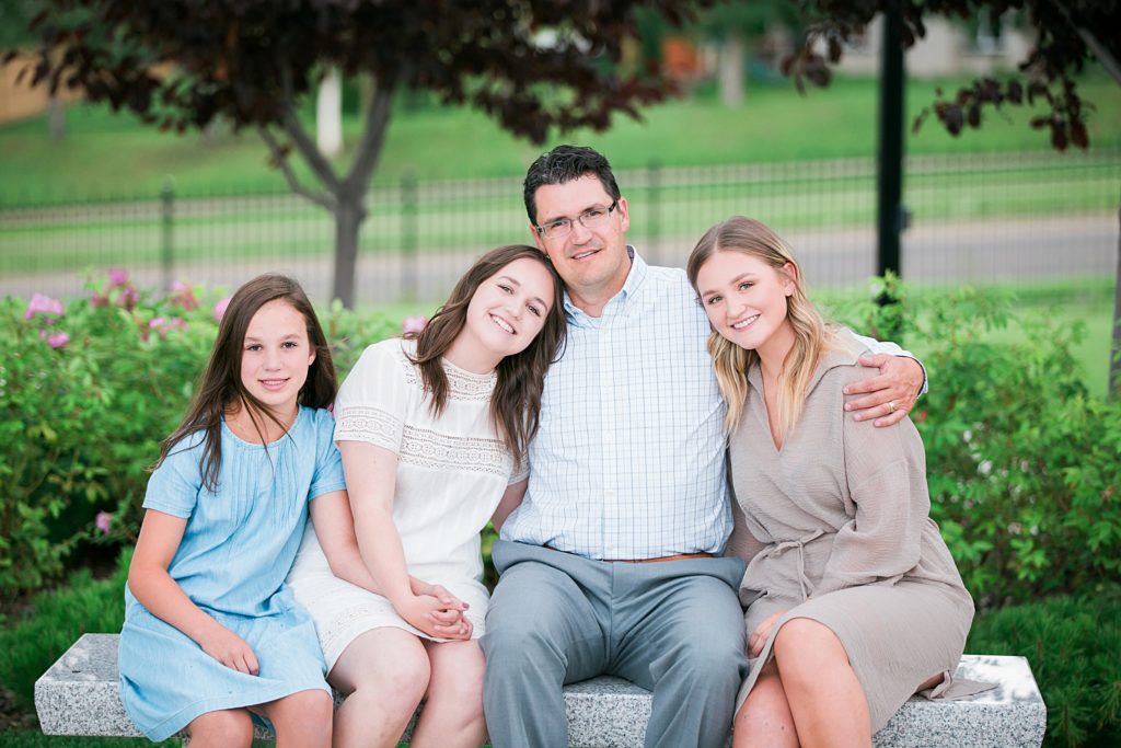 dad and daughters, family photos