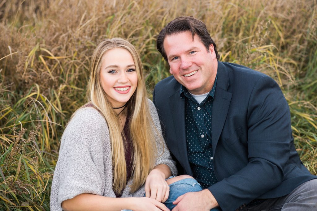 dad and daughter , fall family photos, Fish Creek Park, 