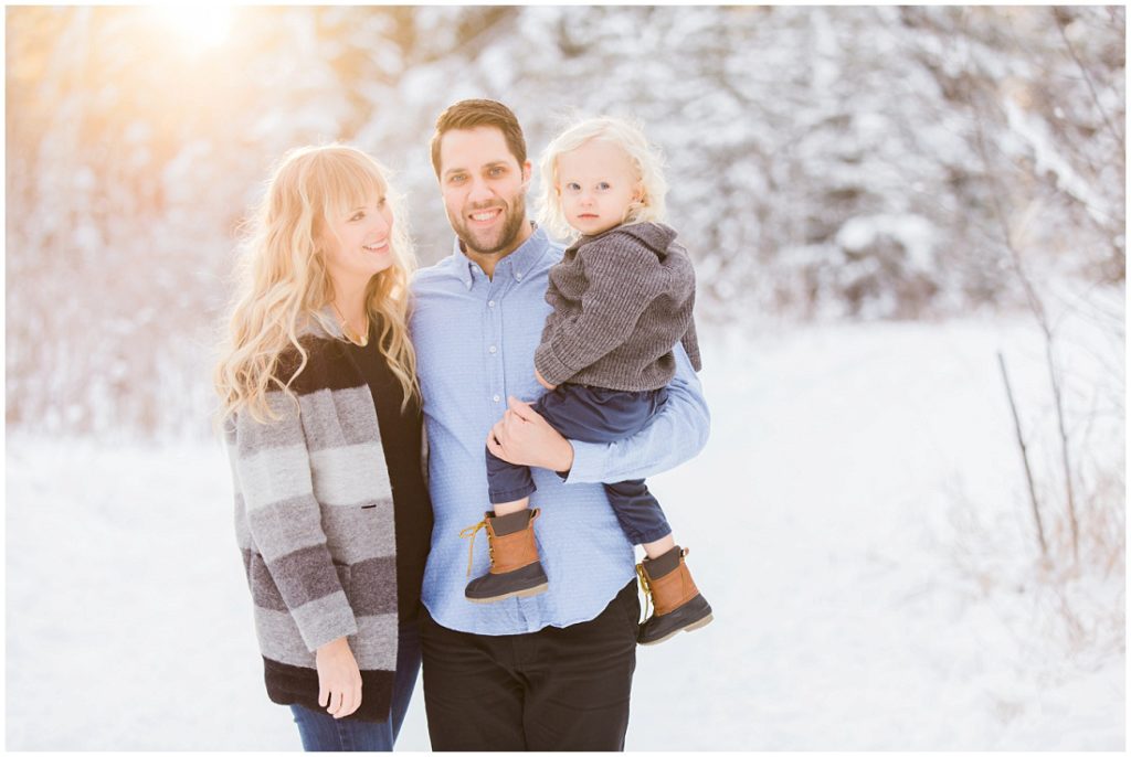 winter family photos, family of 3, beautiful light