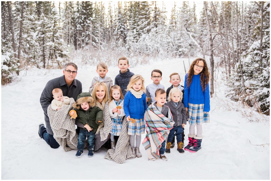 grandparents with grandkids, family photos, winter family photos