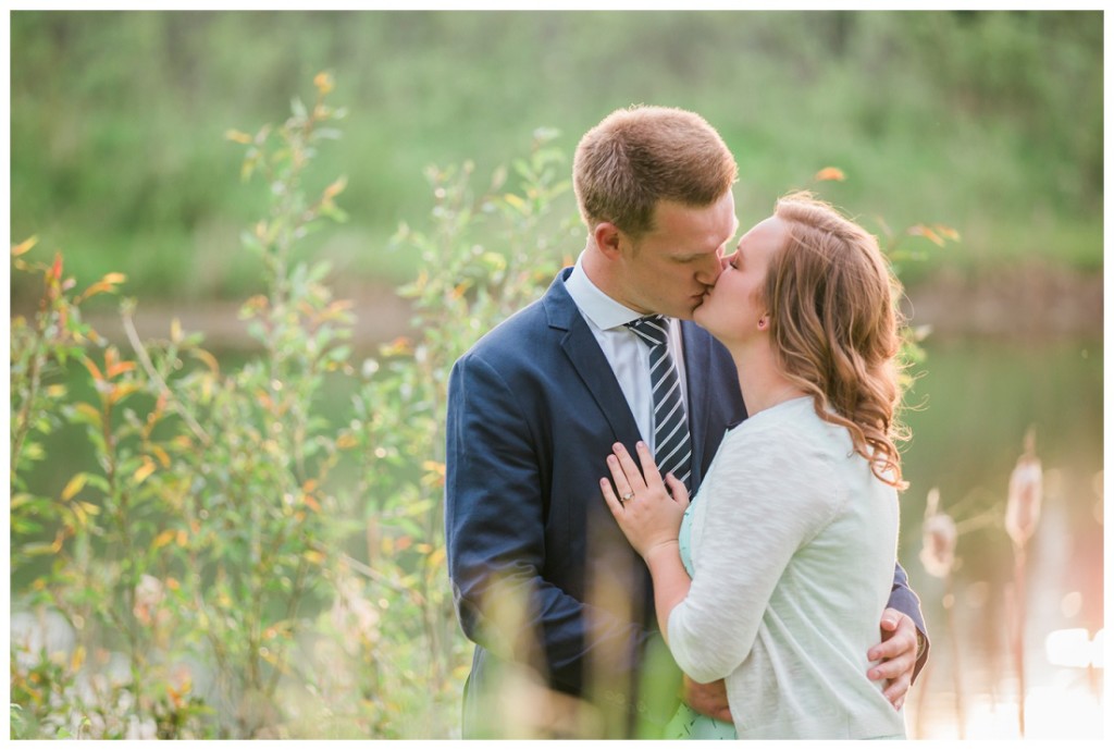 Red Deer engagement photo session