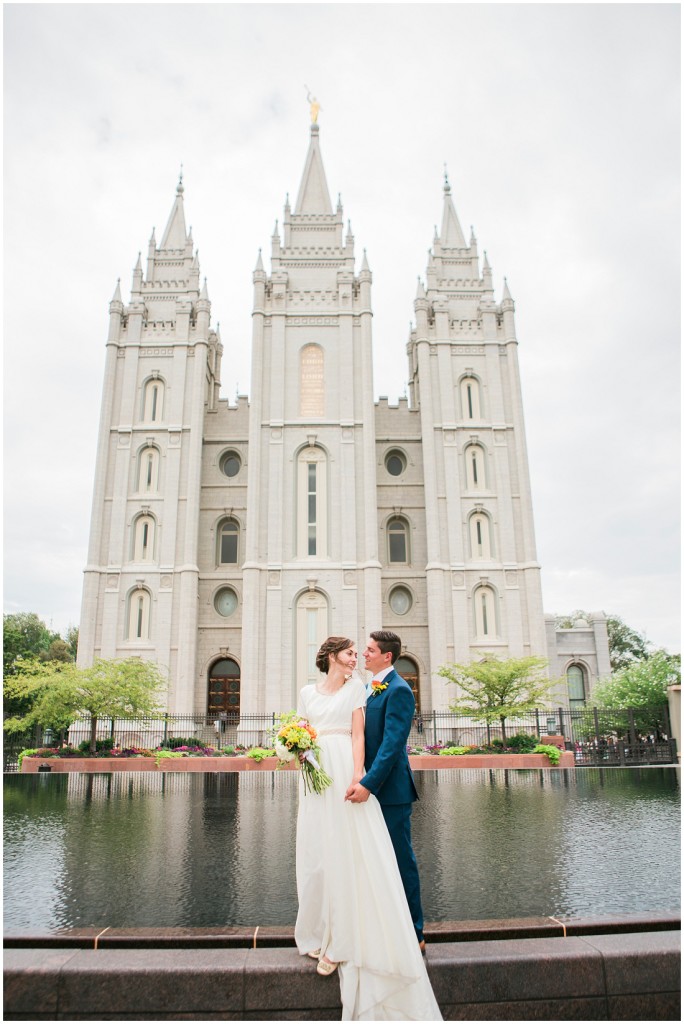 Calgary Family and Wedding Photographer Alysha Sladek photographs beautiful Salt Lake Temple wedding 2015