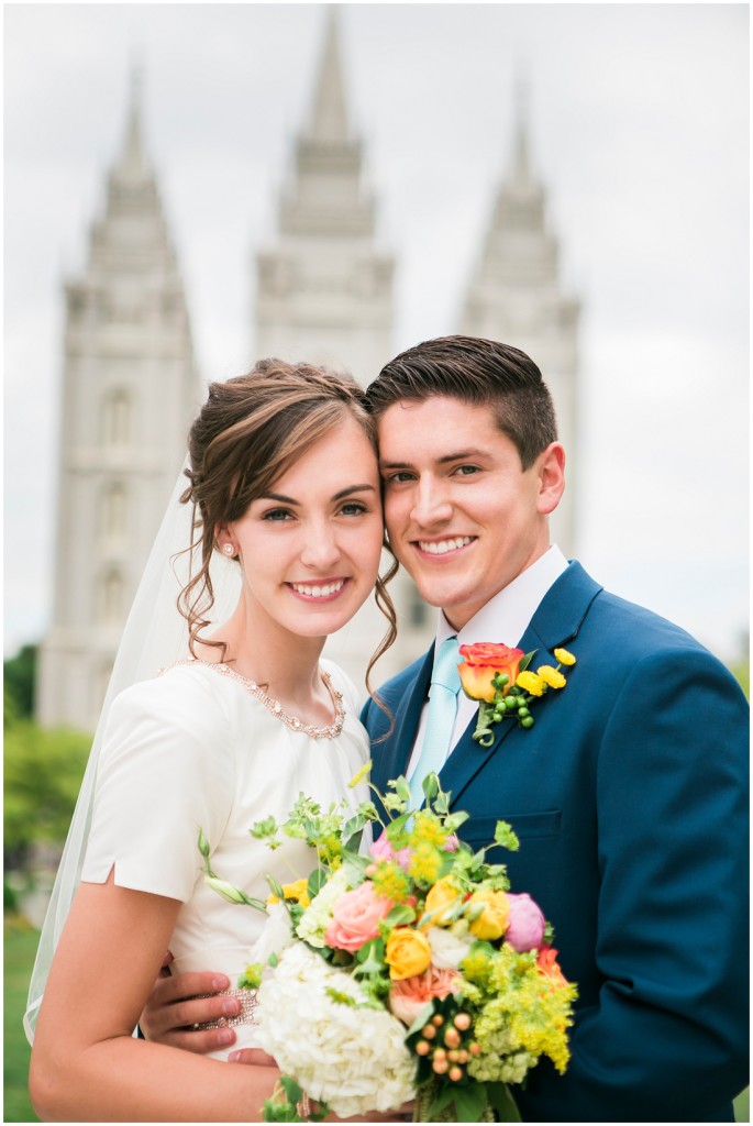 Calgary Family and Wedding Photographer Alysha Sladek photographs beautiful Salt Lake Temple wedding 2015