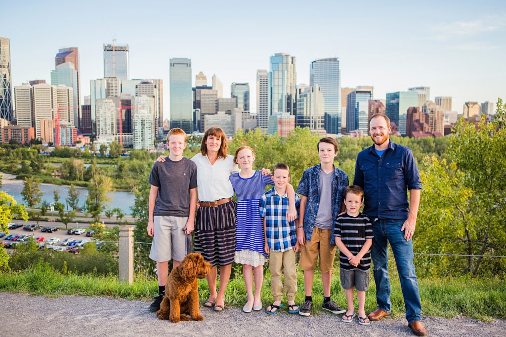 Calgary downtown skyline, family photos, family of 7