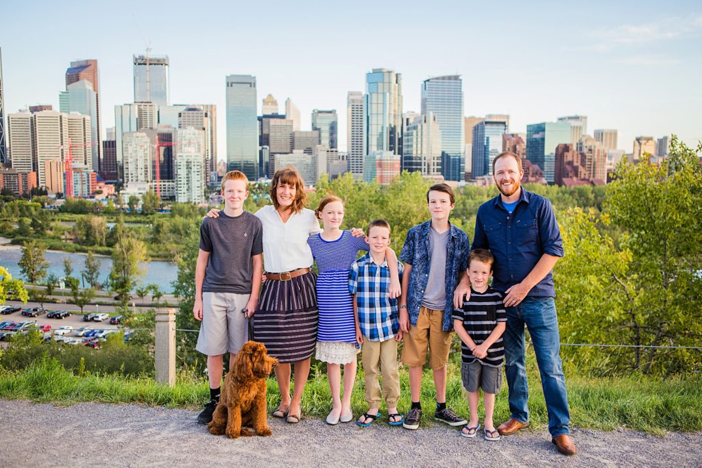 Calgary downtown skyline, family photos, family of 7