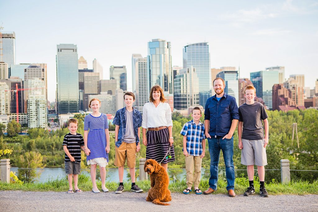 Calgary downtown skyline, family photos, family of 7