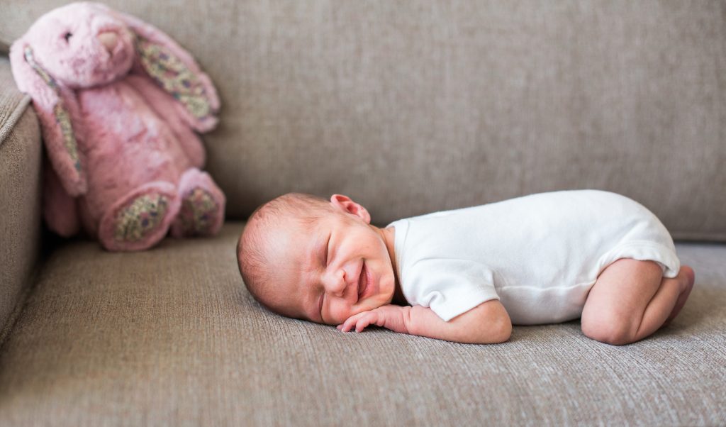 smiling newborn, lifestyle newborn photos