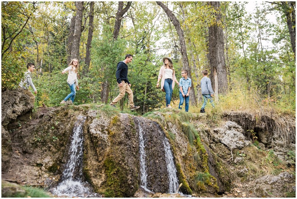 fall family photos, family of 6, family portraits, Big Hill Springs Provincial Park, 