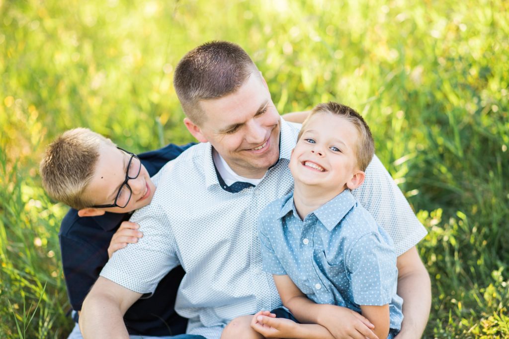 family photos, Glenbow Ranch provincial park, family portraits, Calgary family photographer