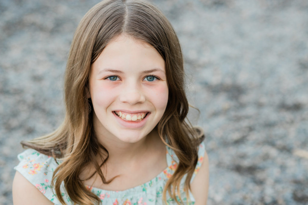 family of 7, family photos, family portraits, Edworthy Park, Calgary family photos, Calgary family photography, Calgary family photographer, yyc family photos, 