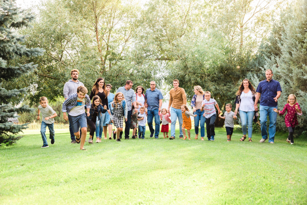 family photos, extended family photos, Calgary family photos, Calgary family photography, Calgary family photographer, yyc family photos,