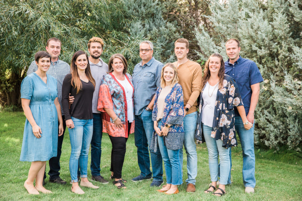 family photos, extended family photos, Calgary family photos, Calgary family photography, Calgary family photographer, yyc family photos,